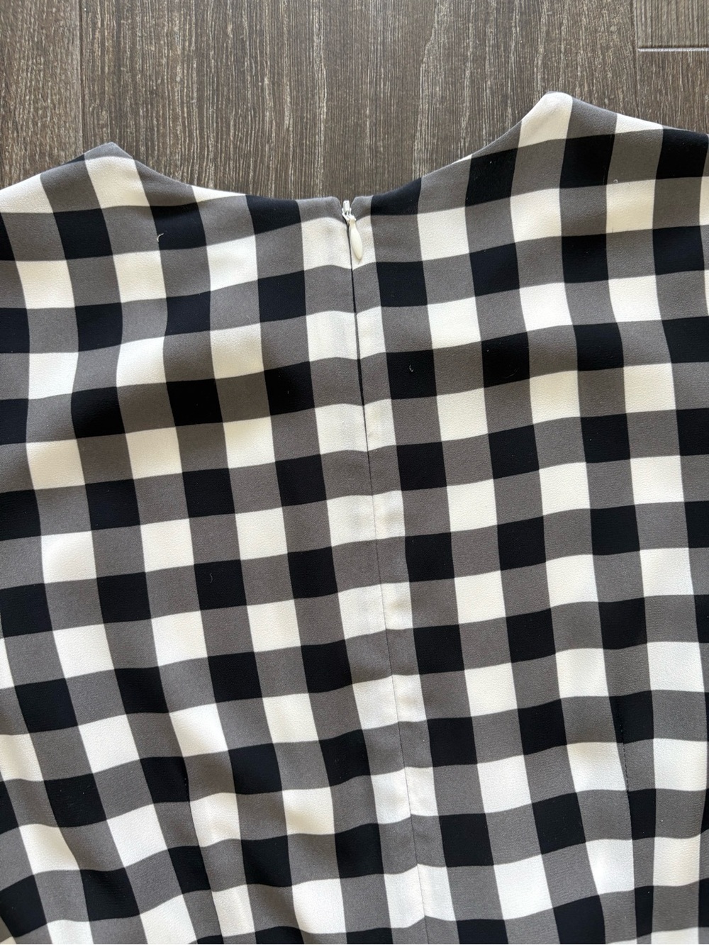 Banana Republic Black and White Gingham Tie-Waist Women’s Dress - Picture 4 of 4